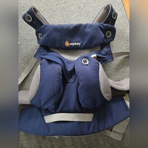Ergobaby Carrier